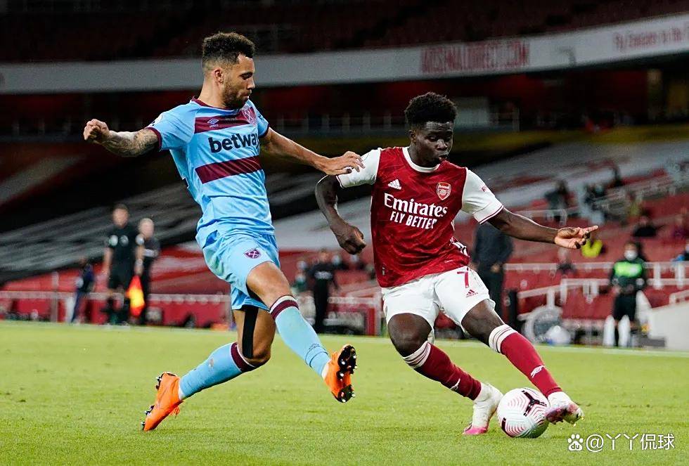 女子篮球联赛精彩进球回顾